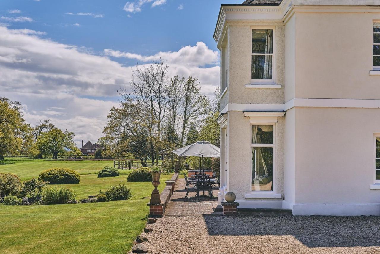 Equestrian Manor Villa Upton upon Severn Bagian luar foto